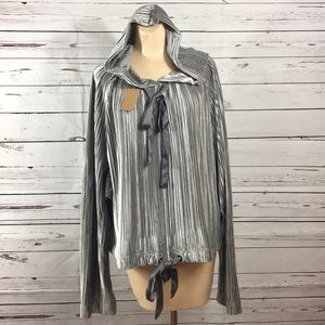 🆕 Rachel Roy silver hoodie
